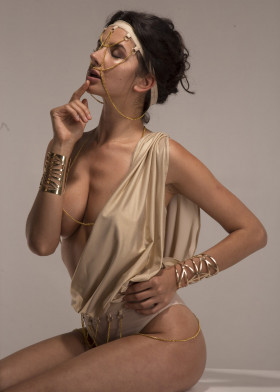 Эротический костюм богини