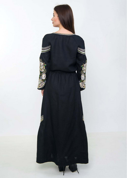 Вышитое платье черное длинное