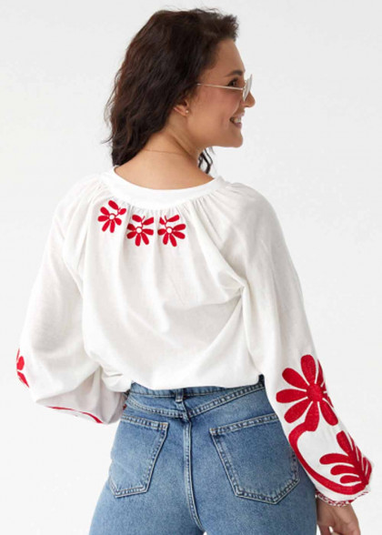 Вышитая блуза Бояна