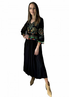 Вышитое платье Илария