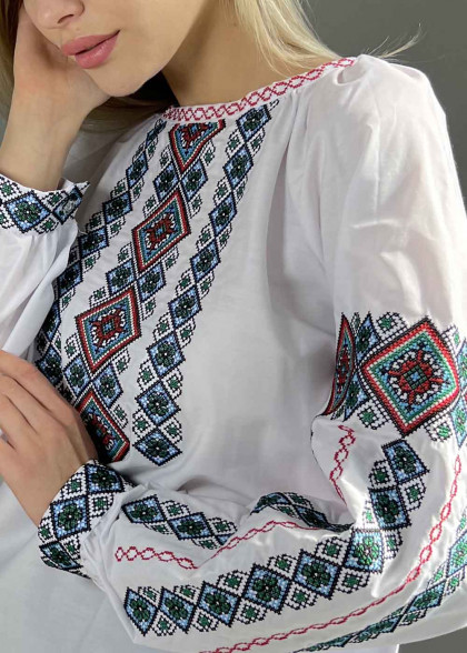 Женская вышиванка Гармония бирюза