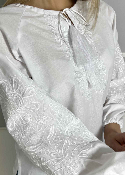 Вышиванка женская белая по белому