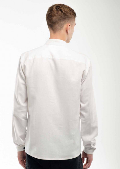 Вышитая рубашка белая