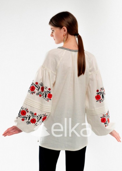 Вышиванка женская молочная