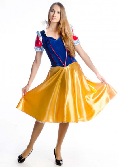 Adult Snow White costume