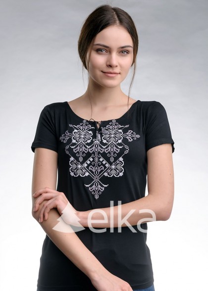 Вышитая футболка Элегия