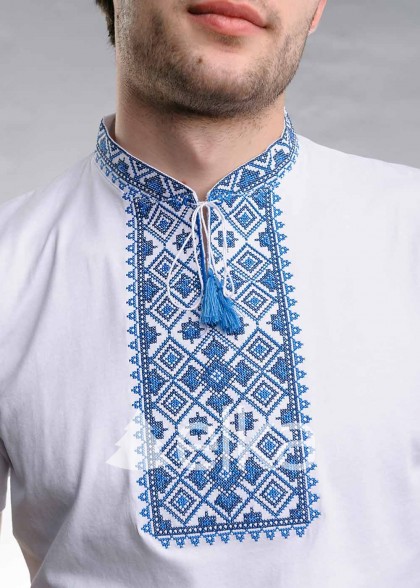 Вышитая футболка звездная