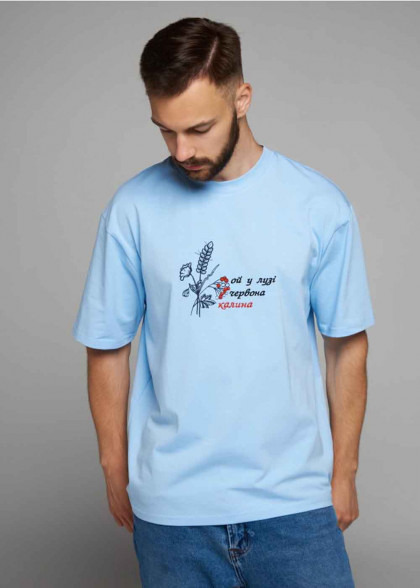 Мужская вышитая футболка голубая