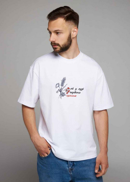 Мужская футболка вышиванка патриотическая