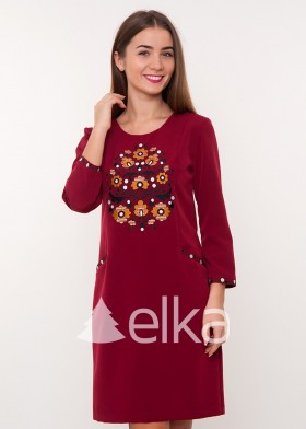 Женское платье вышиванка бордо
