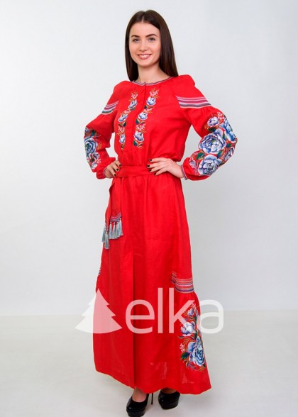 Вышитое платье в пол