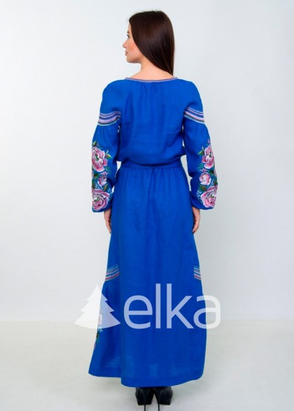 Вышитое платье синее