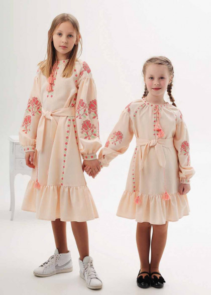 Дитяча вишита сукня Троянди