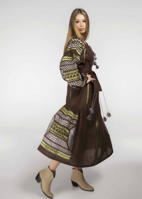 Вышитое платье Намибия