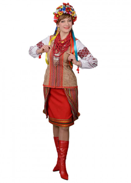 Національний костюм із вишивкою