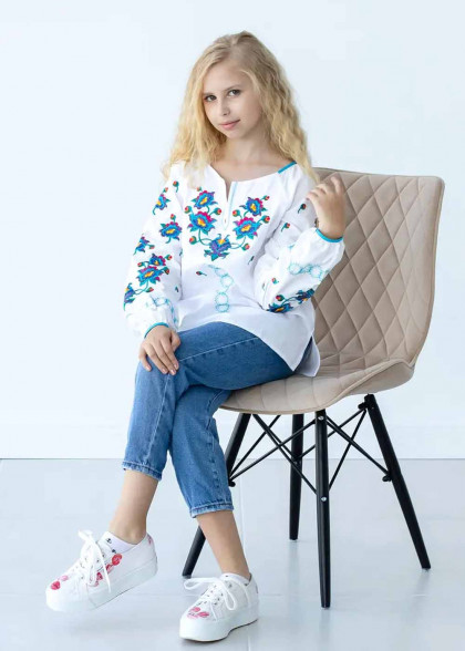 Kids embroidered shirt Chudtsvet