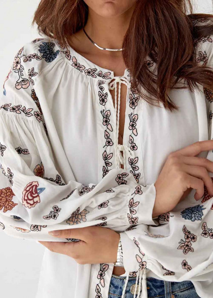 Women's embroidered blouse Floral