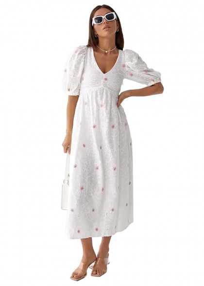 Embroidered dress Tenderness