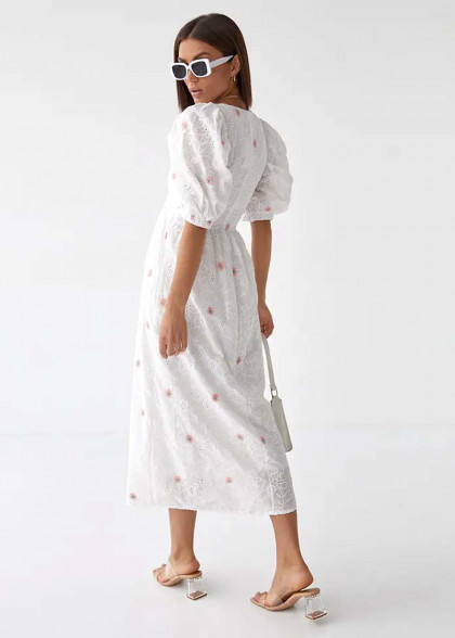Embroidered dress Tenderness