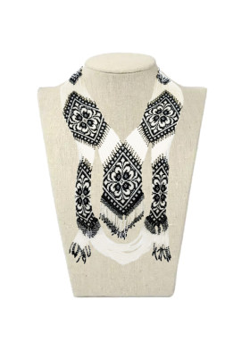 Гердан с цветочным узором