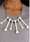 Ожерелье с костями, HC3018