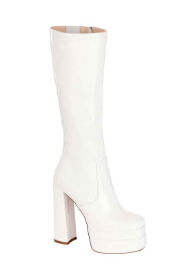 Белые лакированные сапоги