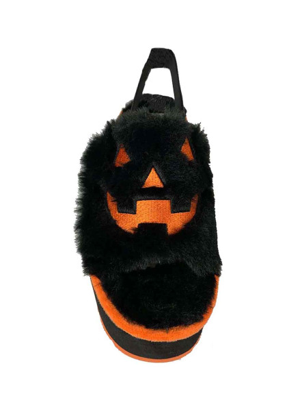 Сандалі на платформі