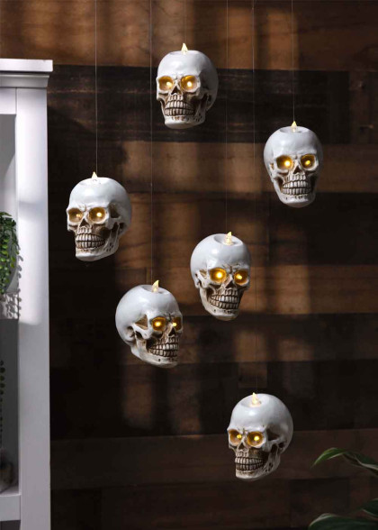 Літаючі черепи гірлянда