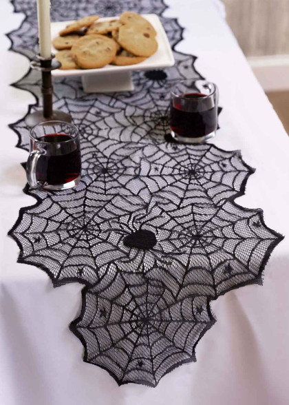 Павутина скатертина